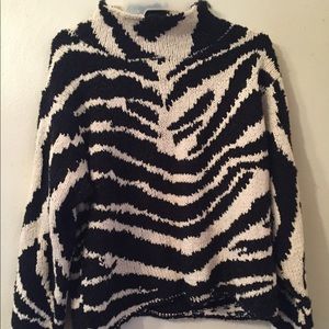 Casual Corner Zebra Stripe Sweater Sz M